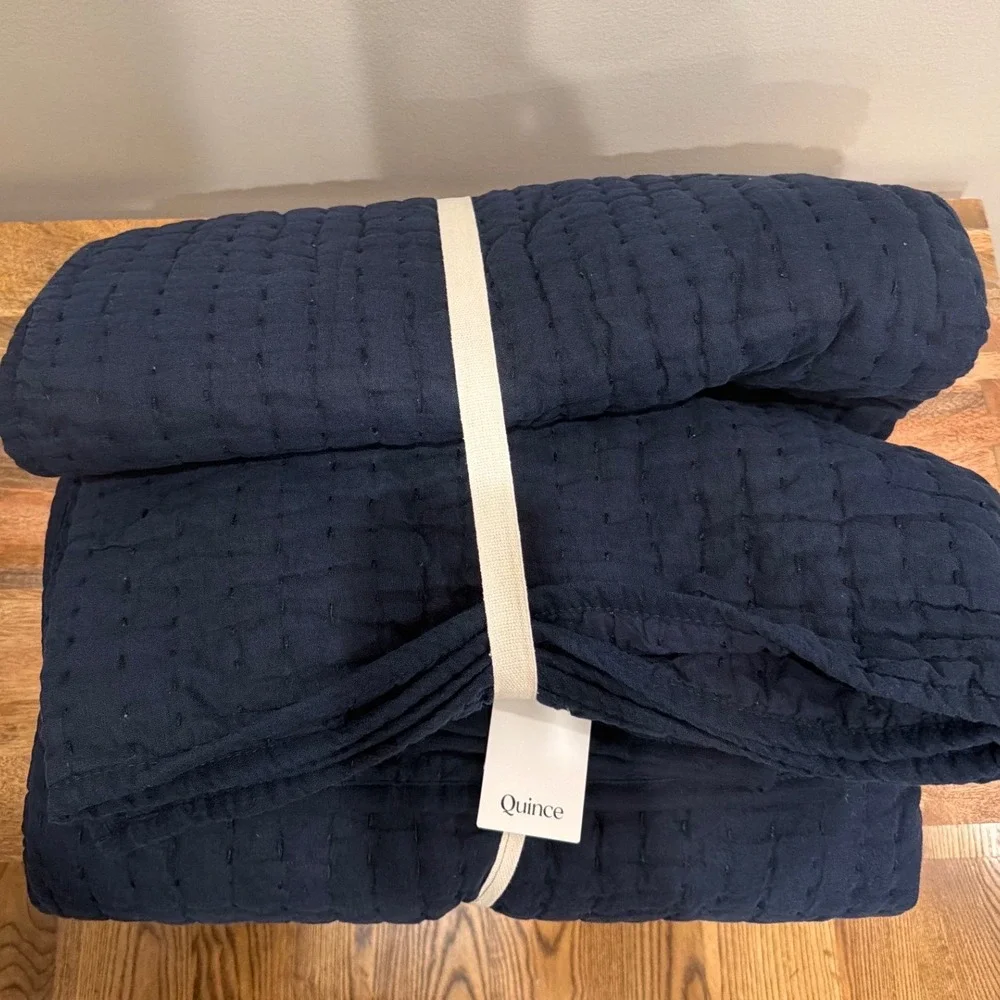 NEW Quince Hand Stitched Linen Cotton Quilt Set Twin Size Navy Blue Bedding 2pc